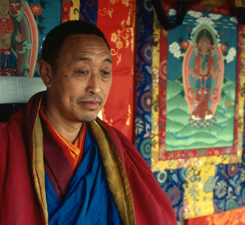 годовщина 33-го Менри Тризина 3.png