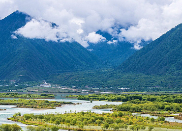 Конгпо Бонри — священная гора бонпо